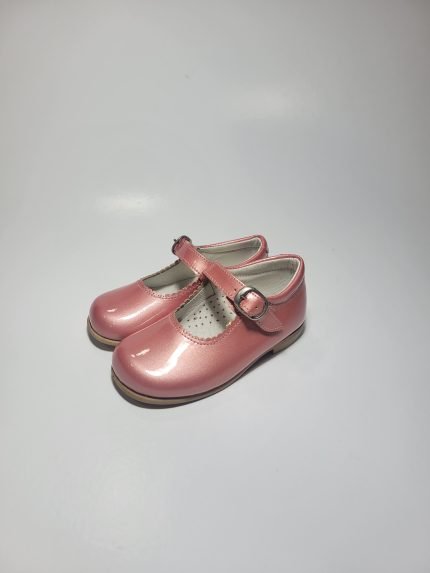 Sapato Clássico Charol Rosa