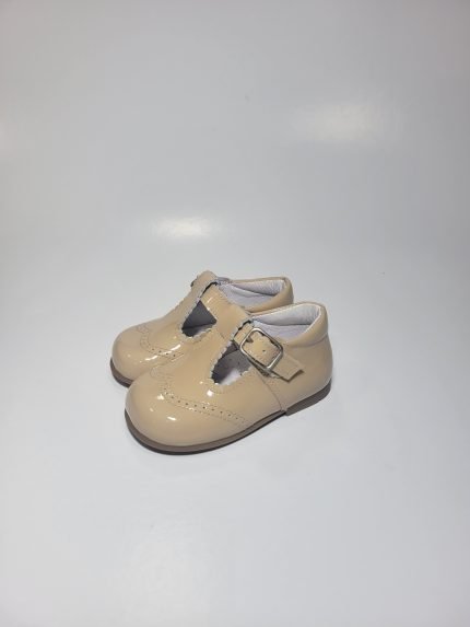 Sapato Clássico Charol Arena Bege II